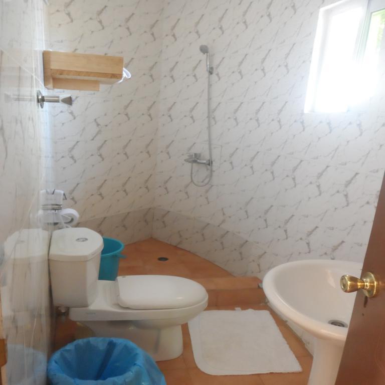 Legacy Tribe Beach Resort Prampram エクステリア 写真